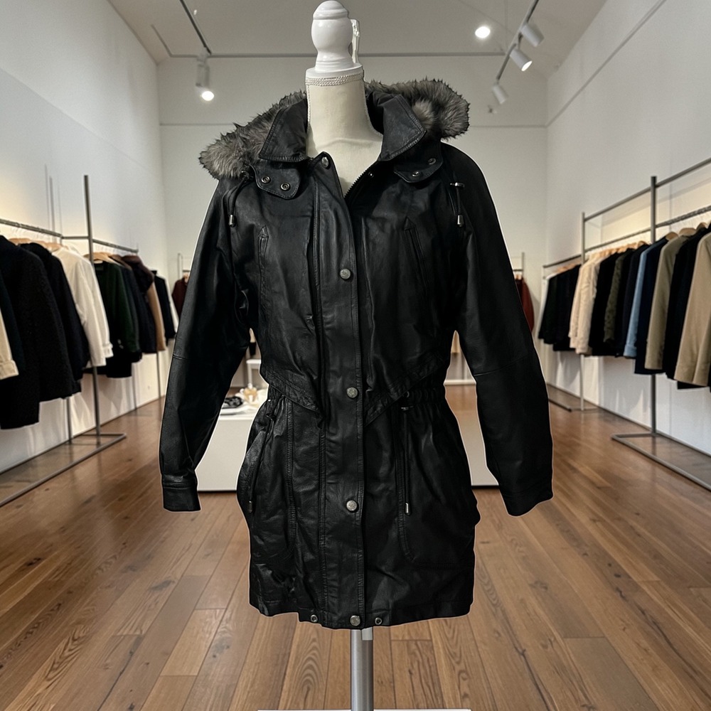 Wilsons The Leather Experts Black Leather Parka Faux Fur Hood Jacket Womens S